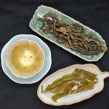 Load image into Gallery viewer, 2024 Bing Dao Empress Ancient Tree Golden Leaf Green Puerh Loose (2 oz)