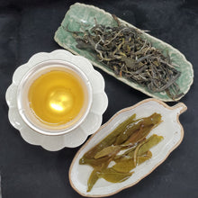 Load image into Gallery viewer, 2026 Bo He Tang 1st Pick Gushu Green Puerh Loose (1 oz)