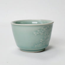 Load image into Gallery viewer, Teacup Porcelain- Long Quan Kiln Celadon Mountain Theme 65 ml
