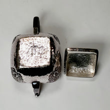 Load image into Gallery viewer, Teapot Pure Silver Ancient Motif 200 ml