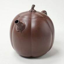 Load image into Gallery viewer, Yixing Te Pin Purple Clay Teapot Pumpkin Shape 180 ml