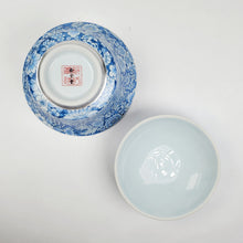 Load image into Gallery viewer, Gaiwan - Pure Silver Lined Blue and White Hundred Flowers Pattern 2 pcs 150 ml