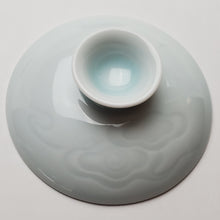 Load image into Gallery viewer, Gaiwan - Celadon Carved Auspicious Cloud
