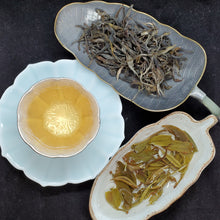 Load image into Gallery viewer, 2024 Spring 1st Pick Wu Liang Shan 600+ years old Gushu Green Puerh Loose (2 oz)