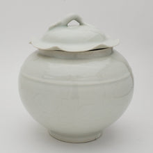 Load image into Gallery viewer, Tea Jar - Celadon Lotus Leaf #2