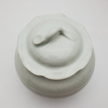 Load image into Gallery viewer, Tea Jar - Celadon Lotus Leaf #2