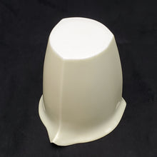 Load image into Gallery viewer, Pitcher - Mi Se Secret Glaze Triangle Shape #2 200 ml