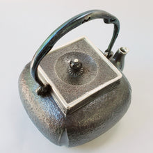 Load image into Gallery viewer, Pure Silver Tea Water Kettle - Fang Yuan 1100 ml