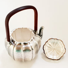 Load image into Gallery viewer, Pure Silver Tea-Water Kettle - Hai Tang Begonia 400 ml