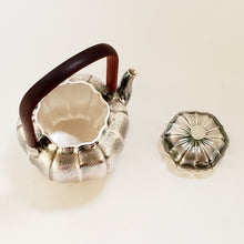 Load image into Gallery viewer, Pure Silver Tea-Water Kettle - Hai Tang Begonia 400 ml
