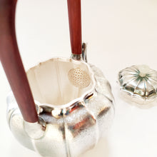 Load image into Gallery viewer, Pure Silver Tea-Water Kettle - Hai Tang Begonia 400 ml
