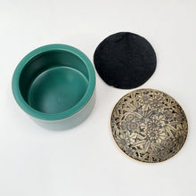 Load image into Gallery viewer, Green Porcelain Coil Incense Burner
