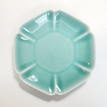 Load image into Gallery viewer, Long Quan Kiln Celadon Hexagon Plate Dish