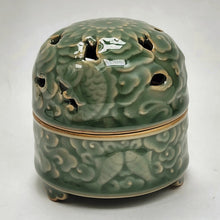 Load image into Gallery viewer, Green Celadon Ceramic Coil Incense Burner