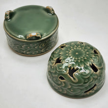 Load image into Gallery viewer, Green Celadon Ceramic Coil Incense Burner
