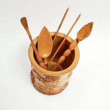 Load image into Gallery viewer, Tea Tool Set - Carved Bamboo Lotus 5 PC Set
