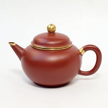 Load image into Gallery viewer, YiXing Zhuni Red Clay Gold Gilted Shui Ping Teapot 160 ml
