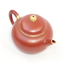 Load image into Gallery viewer, YiXing Zhuni Red Clay Gold Gilted Shui Ping Teapot 160 ml
