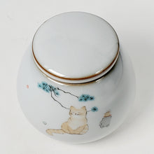 Load image into Gallery viewer, Tea Jar Run Yao - Tea Cat
