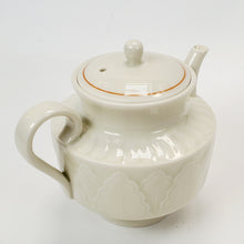 Load image into Gallery viewer, Teapot Ding Yao Kiln Ash Glaze Porcelain Leaf 180 ml

