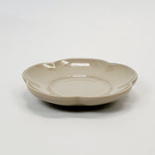 Load image into Gallery viewer, Light Brown Cracked Glaze Flower Shape Saucers
