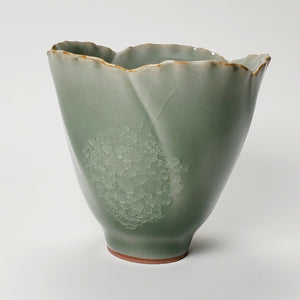 Celadon Cracked Glaze Tulip Teacup 90 ml