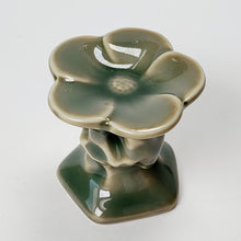 Load image into Gallery viewer, Lid Holder Mei Hua - Prunus Flower
