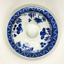 Load image into Gallery viewer, Gaiwan - Blue &amp; White Lotus Fish 200 ml
