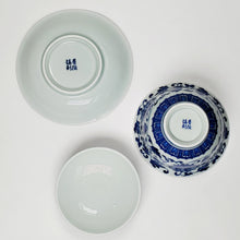 Load image into Gallery viewer, Gaiwan - Blue &amp; White Peony 200 ml
