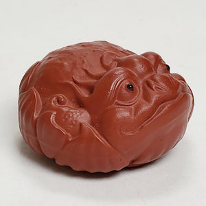 Tea Pet Toad on Leaves Zhuni Red Clay