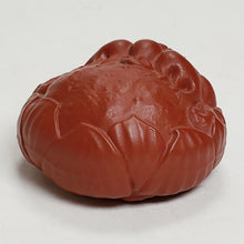 Load image into Gallery viewer, Tea Pet Toad on Leaves Zhuni Red Clay
