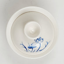 Load image into Gallery viewer, Gaiwan - Blue and White Lotus 100 ml
