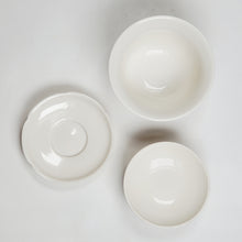 Load image into Gallery viewer, Gaiwan - Blue and White Lotus 100 ml
