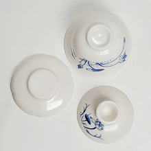 Load image into Gallery viewer, Gaiwan - Blue and White Lotus 100 ml
