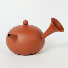 Load image into Gallery viewer, Chao Zhou Red Clay Teapot Xi Shi - Side Handle 150 ml
