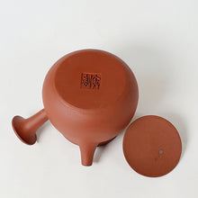 Load image into Gallery viewer, Chao Zhou Red Clay Teapot Han Guan - Side Handle 100 ml

