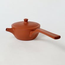 Load image into Gallery viewer, Chao Zhou Red Clay Teapot - Long Side Handle 100 ml

