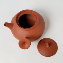 Load image into Gallery viewer, Chao Zhou Red Clay Teapot - Side Handle 110 ml
