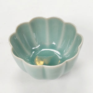 2 Teacup Celadon Porcelain Scallop Shape 60 ml