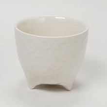 Load image into Gallery viewer, 2 Ash Glaze 3 Feet Porcelain Teacups 60 ml
