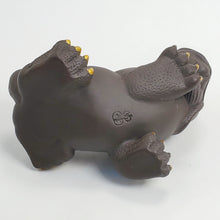 Load image into Gallery viewer, Tea Pet Pi Xiu Purple Clay Gold Guilted
