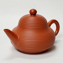 Load image into Gallery viewer, Chao Zhou Red Clay Teapot - Lined Short Pear 110 ml
