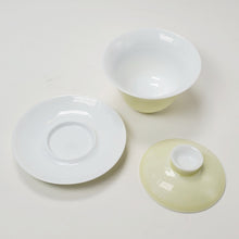 Load image into Gallery viewer, Gaiwan - Porcelain Pale Yellow 180 ml
