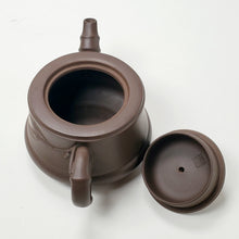 Load image into Gallery viewer, Yixing Te Pin Purple Clay Teapot Bamboo 200 ml
