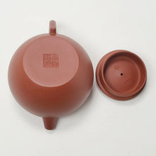 Load image into Gallery viewer, Yixing Xiao Hong Ni Small Red Clay Teapot Apple Shape 160 ml
