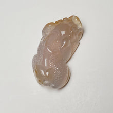 Load image into Gallery viewer, Tea Pet - Agate Stone Hand Carved Pi Xiu #3
