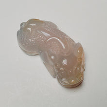 Load image into Gallery viewer, Tea Pet - Agate Stone Hand Carved Pi Xiu #4
