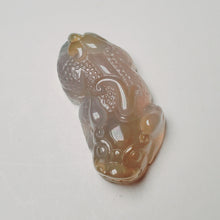 Load image into Gallery viewer, Tea Pet - Agate Stone Hand Carved Pi Xiu #4
