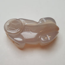 Load image into Gallery viewer, Tea Pet - Agate Stone Hand Carved Pi Xiu #5
