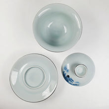 Load image into Gallery viewer, Gaiwan Porcelain Set - Gold Gilded Blue and White Mountain Theme
